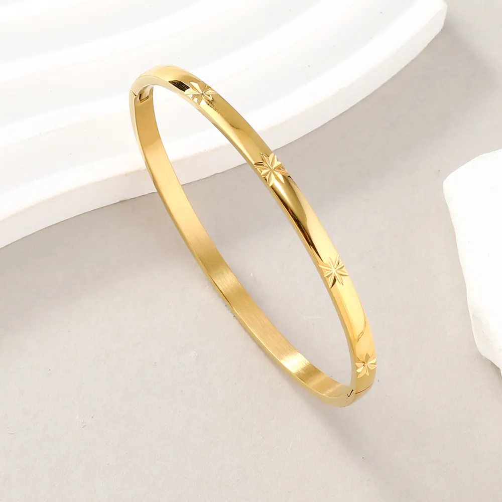 Pulsera de acero inoxidable con cierre de estilo europeo y americano, estrella octogonal grabada en oro, cadena de mano en forma de O de titanio de acero, joyería