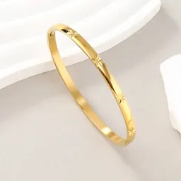 Pulseira com fecho de aço inoxidável, estilo europeu e americano, gravada com estrela octogonal dourada, corrente de mão em forma de O de aço de titânio, joalharia