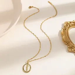 Collar con circonitas de color con diseño de personalidad micro incrustado