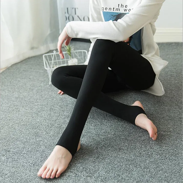 Pantalones Integrados Falsos Translúcidos Transfronterizos Talla Grande Pantalones Base de Piel Negra Transparente para Otoño e Invierno, Pantalones Grises para Aeromoza de Talla Grande