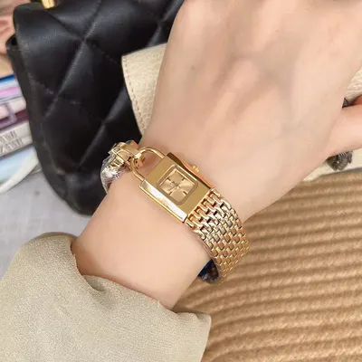 Reloj de banda de acero para mujer con esfera pequeña