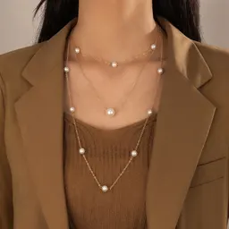 Collar de suéter con cadena de clavícula de lujo ligero de moda de múltiples capas de perlas largas transfronterizas europeas y americanas