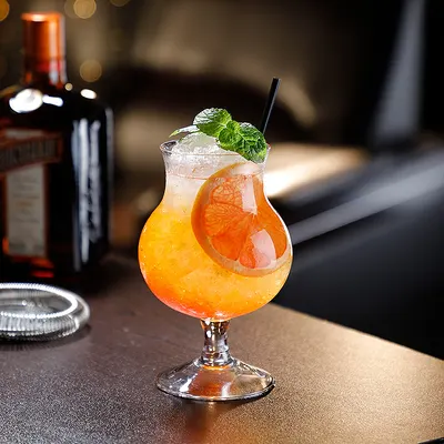 ネットインフルエンサーINSスタイルグラスカップ透明ミルクティーカップミルク飲料ジュースカップハイフットクラフトビールグラス北欧スタイル