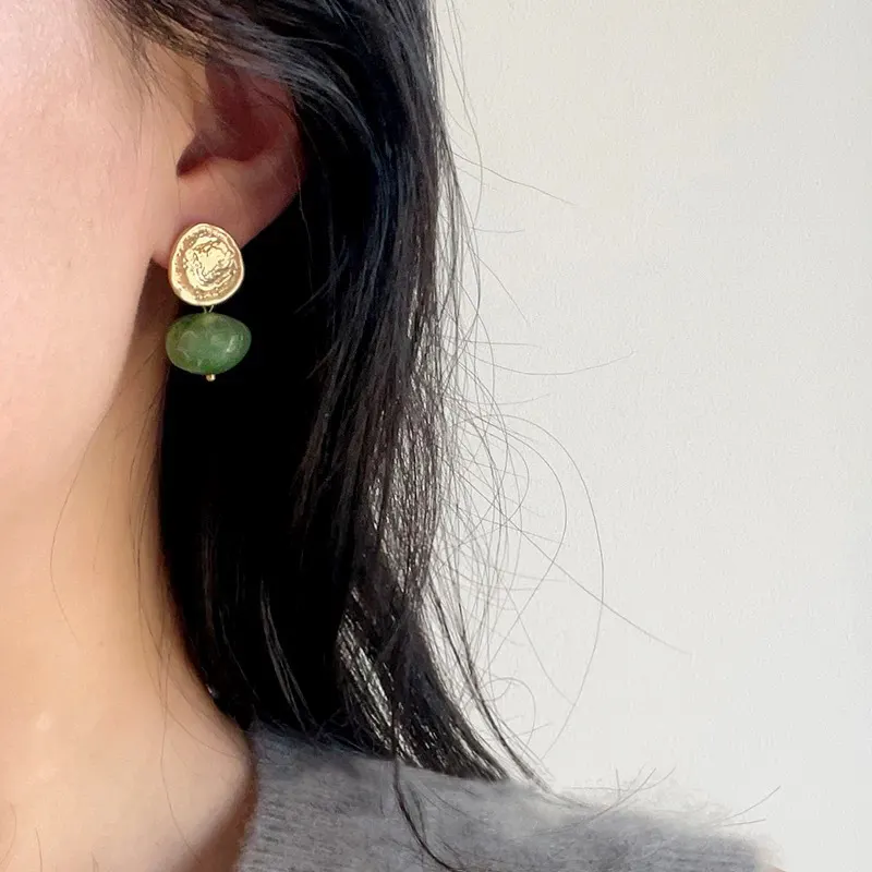 Pendientes de Gota de Agua Estilo Retro Hong Kong, Lujo Ligero y Simplicidad