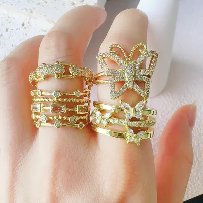 Anillo abierto de mariposa individual de lujo ligero retro transfronterizo europeo y americano