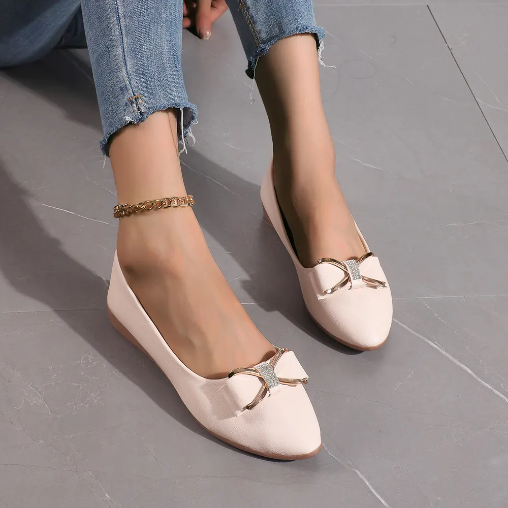 Sapatos casuais femininos de tamanho grande, com sola macia e laço de moda