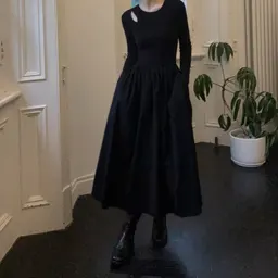 Vestido de moda com efeito de emagrecimento, elegante, manga comprida e saia longa