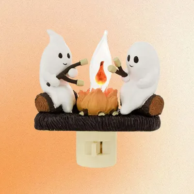 Spök lägereld flimrande nattlampa