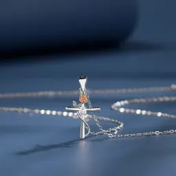 Collar de cruz de plata de ley 925 para mujer, accesorios europeos y americanos de otoño e invierno, collar con cadena clavicular de colgante sencillo