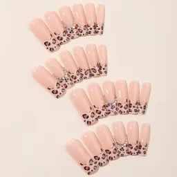 30 piezas de uñas postizas adhesivas con estampado de leopardo y punta francesa, decoradas con cristales