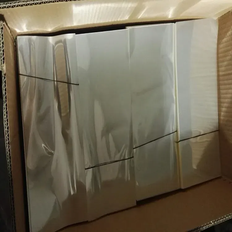 Transparent BOPP-overwrap-film, plastförslutningsfilm för cigarettlådor, kosmetik- och te-gåvlådeförpackning, kompatibel med varminslagningsmaskin