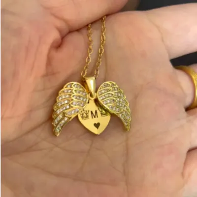 Pingente de asa de coração com diamantes full hip hop de alta qualidade, asa de coração dobrável, gravável no interior, corrente de clavícula