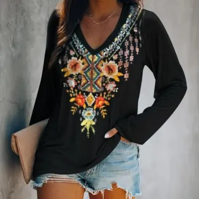 European and American Women s Clothing 2021 New Casual Top V-neck Halloween Print Loose Long-Sleeve T-shirt