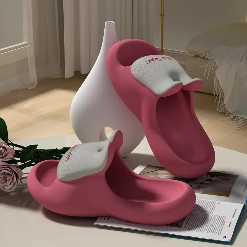 Chinelos de Borracha Eva para Casa de Verão Feminina com Design de Coelho