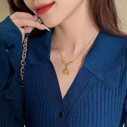 Collar de falda pequeña con diseño de minoría de moda todo a juego