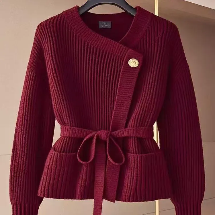 Suéter de aniversário com design vermelho para o ano novo