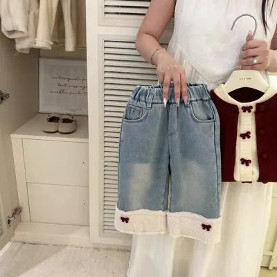 Babyflicka Röd Bågtröja Fleecevadade Jeans