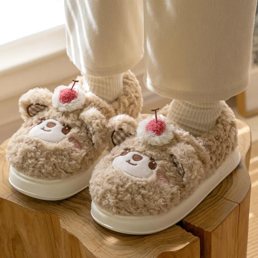 Chinelas de algodão para mulheres com salto plataforma, pelúcia quente e design de urso cereja