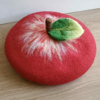 Boina de Natal de feltro de lã feita à mão