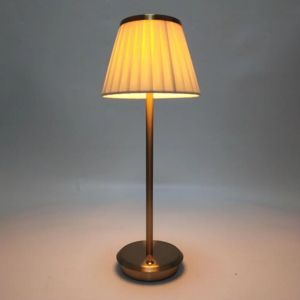 Luminária de secretária em liga