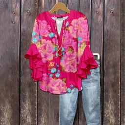 T-shirt Feminina de Gola V, Estampada com Mangas de Lótus