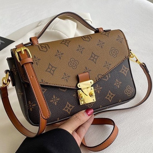 Single shoulder bag, fashionable and versatile crossbody bag, retro classic printed small square bag, high-end commuter bag