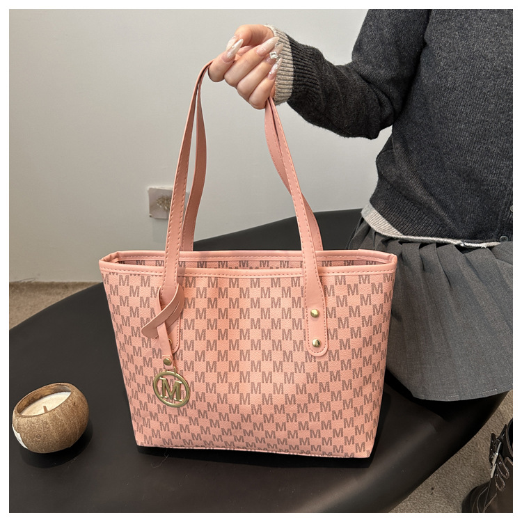 Personalized large capacity letter simple printing tote large bag female new diamond commuter shoulder bag