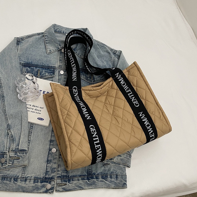 Letter Printed Diamond Grid Casual Cotton Bag New Textured Shoulder Bag Trendy