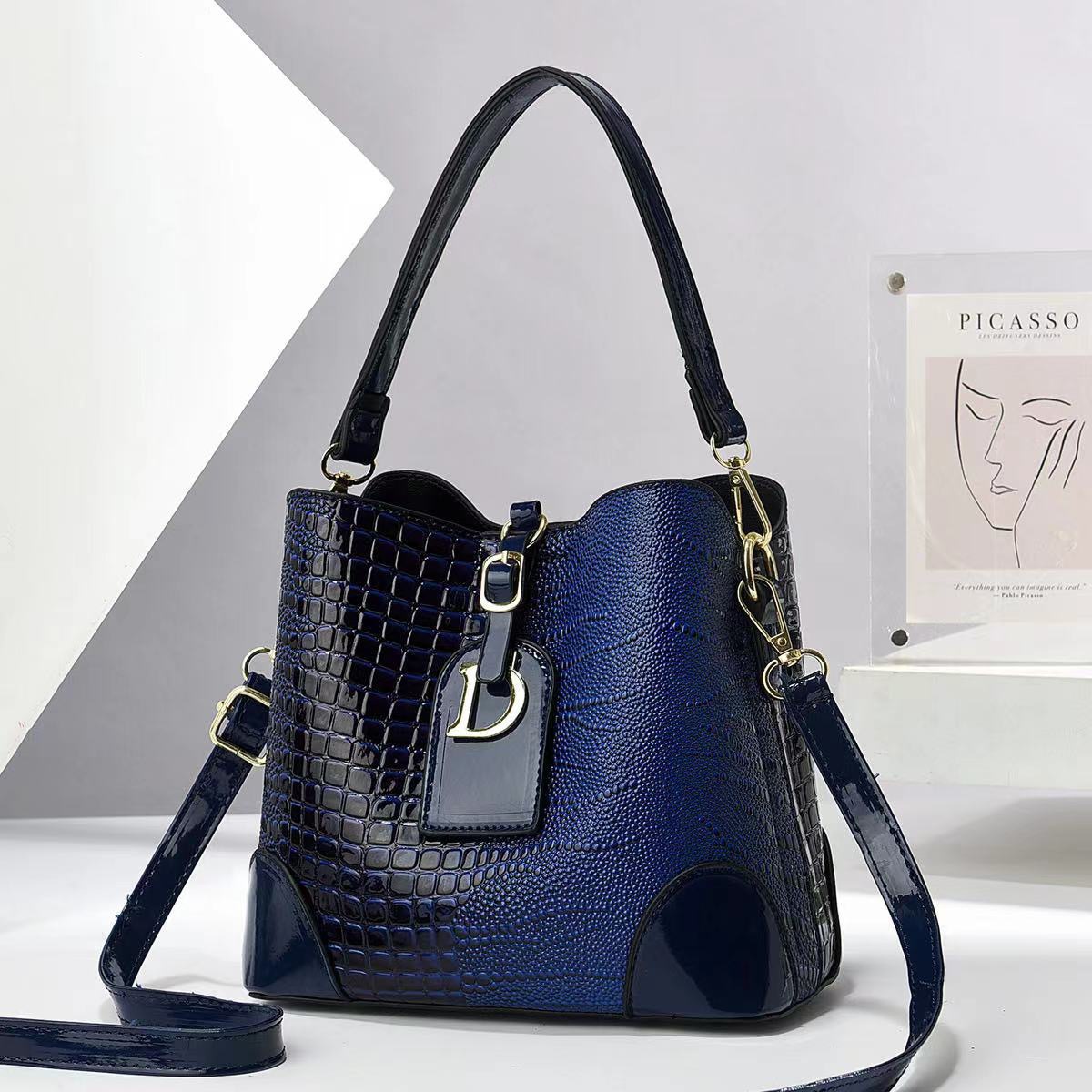 Bright leather bucket crocodile pattern handbag foreign trade shoulder bag textured messenger bag