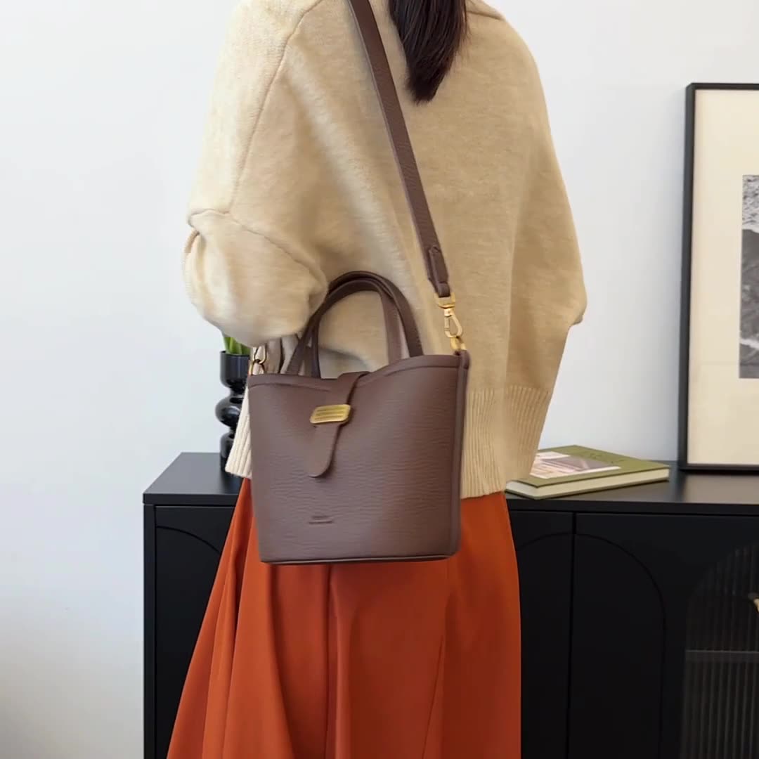 New style bucket bag texture fashion commuter messenger bag