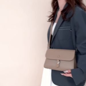 輕奢高級感真皮女包簡約百搭斜挎單肩包