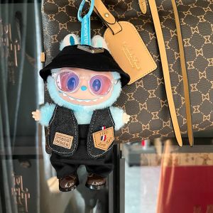 Figuras Labubu de 17 cm, trajes de muñeca de 1ª/2ª/3ª generación, vestido de disfraz de cuero PU - Solo ropa | Solo conjunto de ropa, muñeca, gafas y zapatos no incluidos.