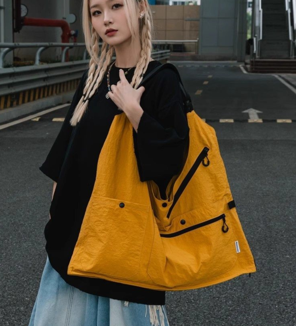 Multi-Pocket Convertible Tote Vest Shoulder Bag Unisex Crossbody Bag American-Style Multi-Functional Sports Bag