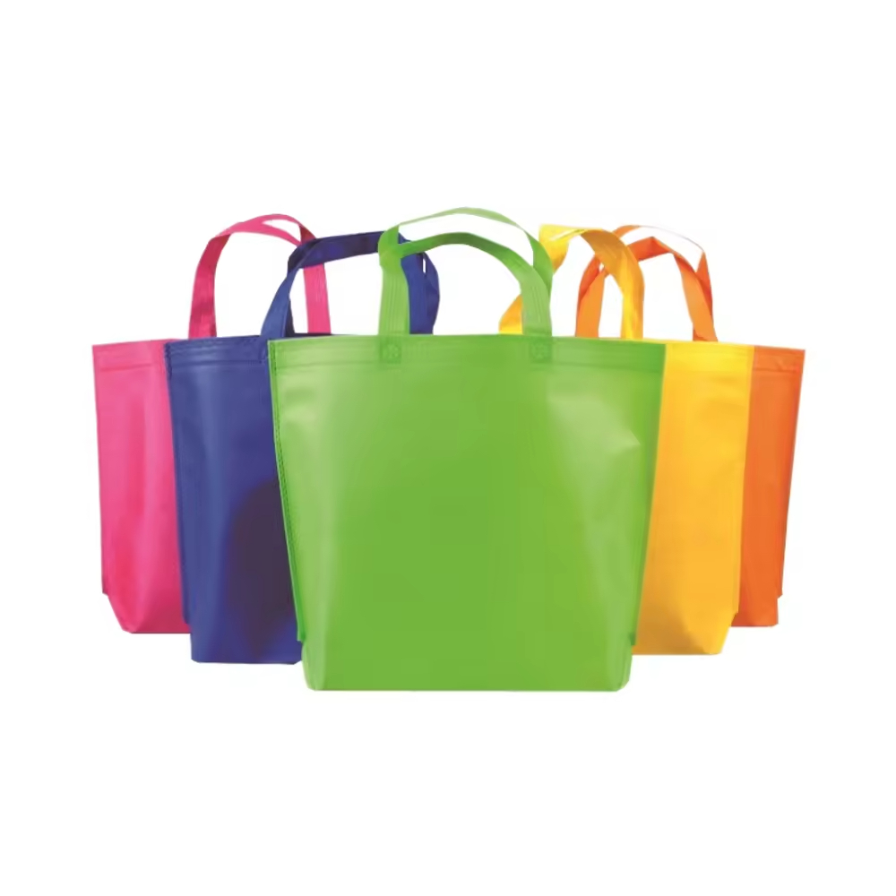 Manufacturer Wholesale Universal Clothing Advertising Bottom Nonwoven Bags Angled Tote Hot-Pressed Letter Pattern for logo