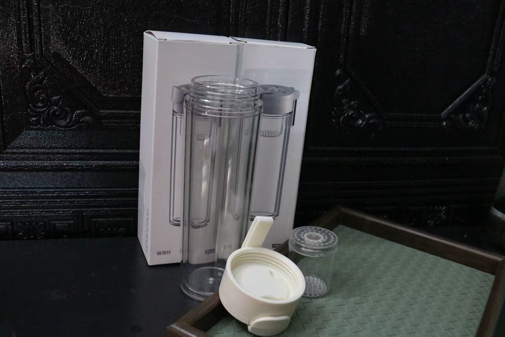双层保温杯