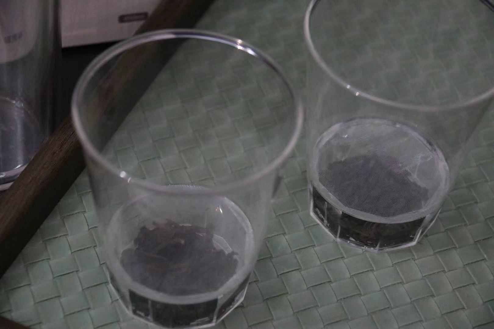 双层保温杯